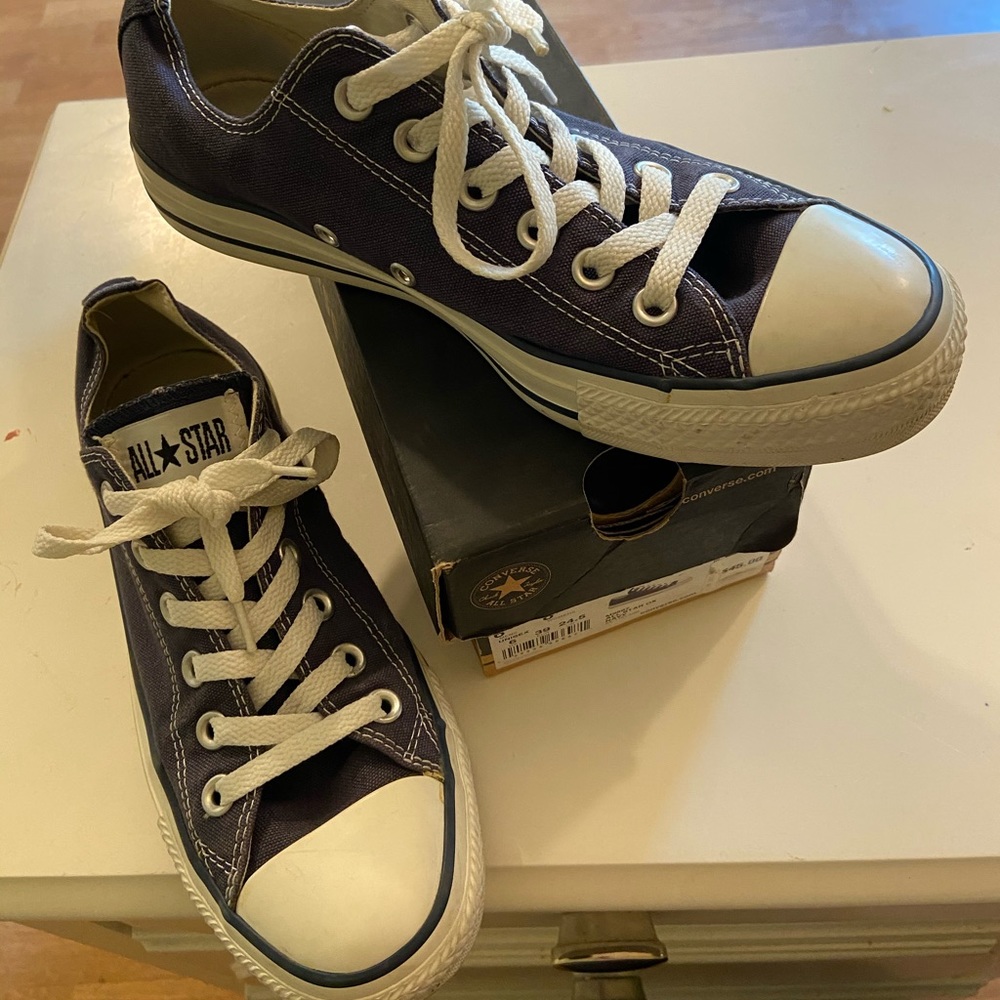 Like New Converse Unisex! All star Ox Navy